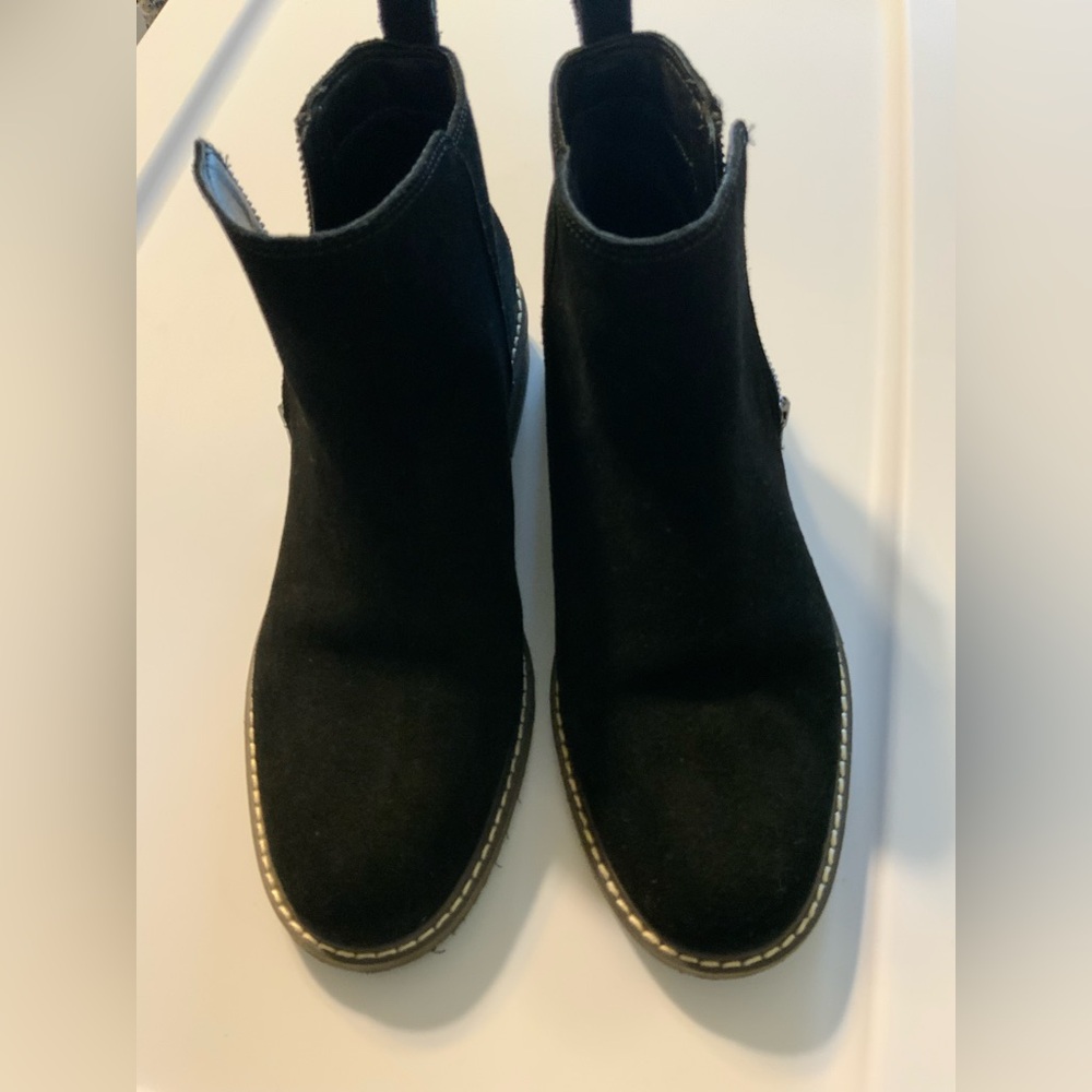 Crown Vintage Women’s Black Suede Leather Ankle Boots - Picture 3 of 8